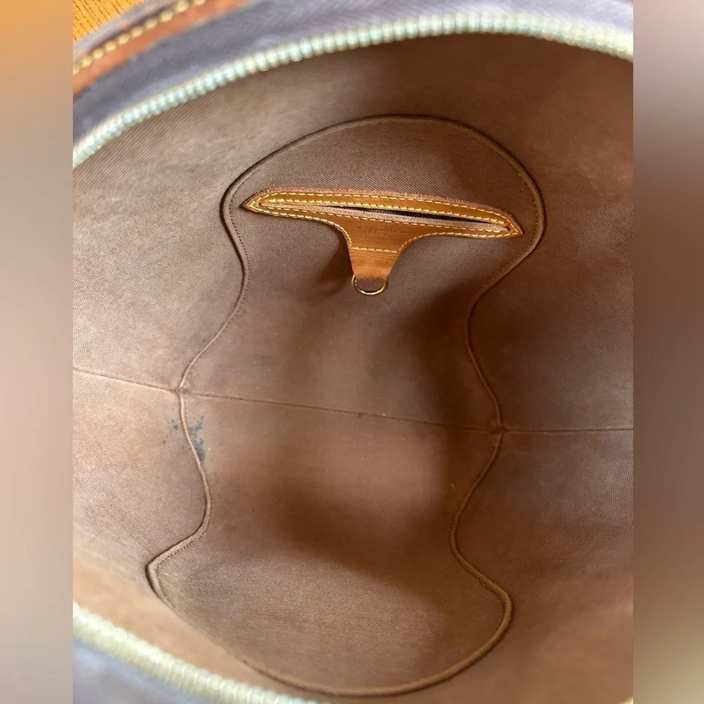 Louis Vuitton Ellipse PM Monogram Vintage Handbag